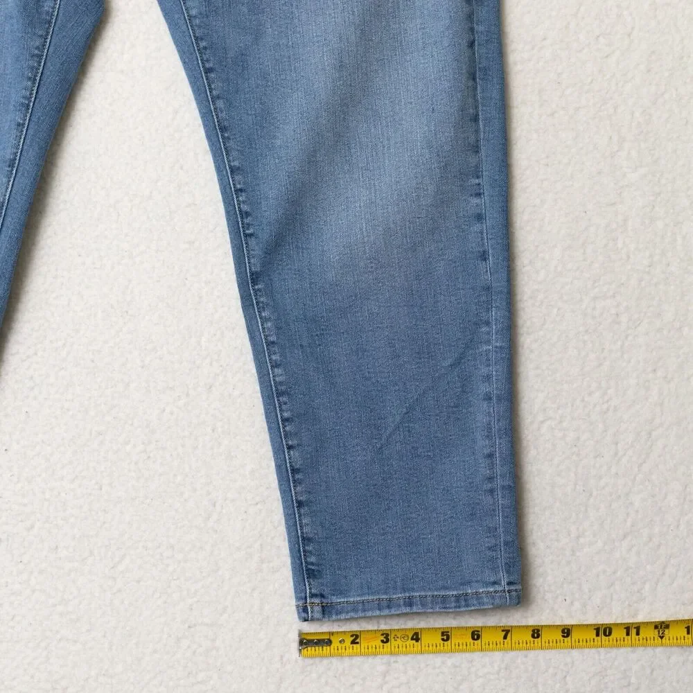 Pilcro Slim Boyfriend Fit Light Wash Blue Jeans Women's Sz 18W - Picture 11 of 16